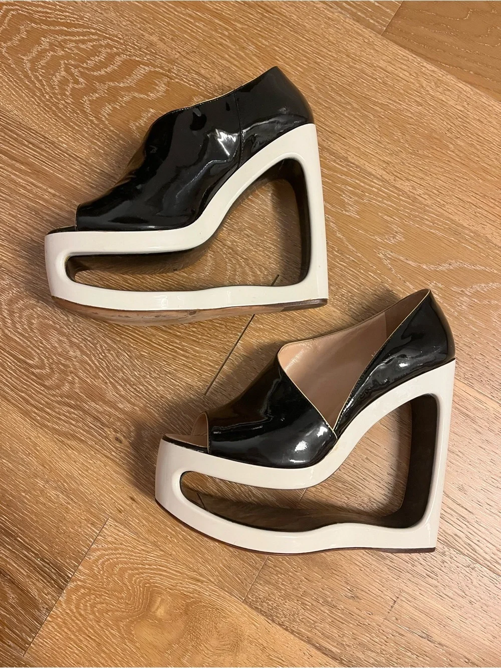 Giuseppe Zanotti sculptural high